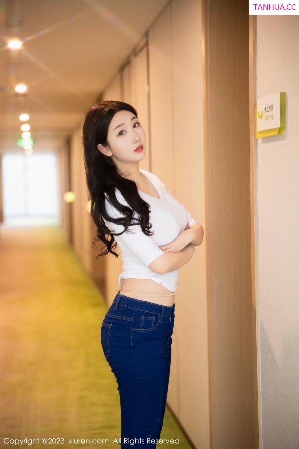 江真真  [XiuRen]高清写真图 2023.04.13 No.6570 江真真 牛仔裤美臀第4张图片